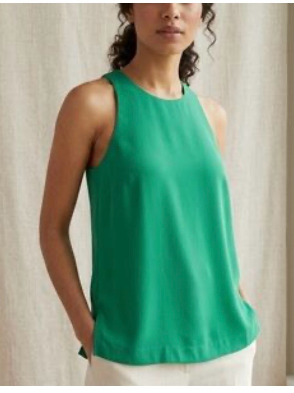 Banana Republic Dressy Green Women's Racerback Blouse. Size large.‎